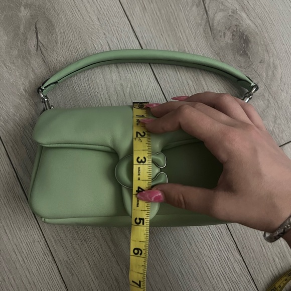 Coach Pillow Tabby 20 Shoulder Bag - Picture 12 of 15